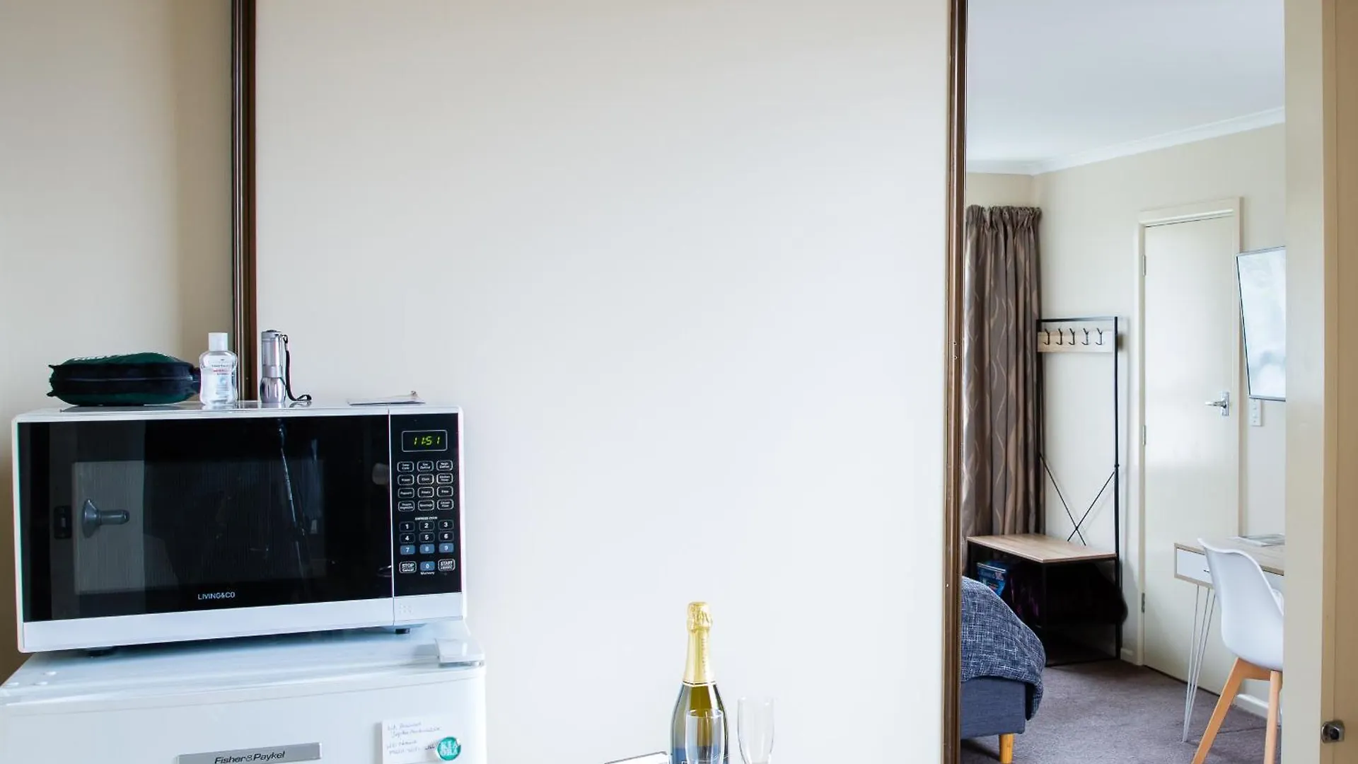 Chic Private Studio 5 Mins From Airport And Shops Christchurch Prázdninový dům
