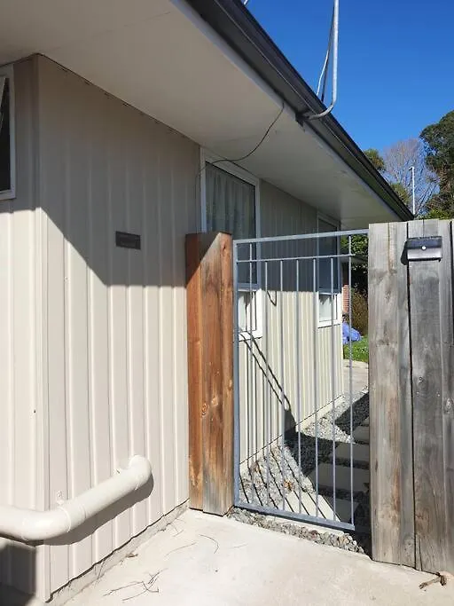 Chic Private Studio 5 Mins From Airport And Shops Christchurch Holiday home